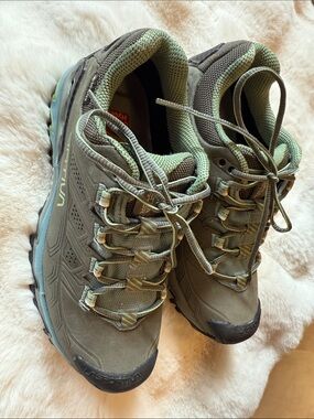 La Sportiva Women's Ultra Raptor II Olive Green Trail Sneakers 36.5 EU 5.5 USA